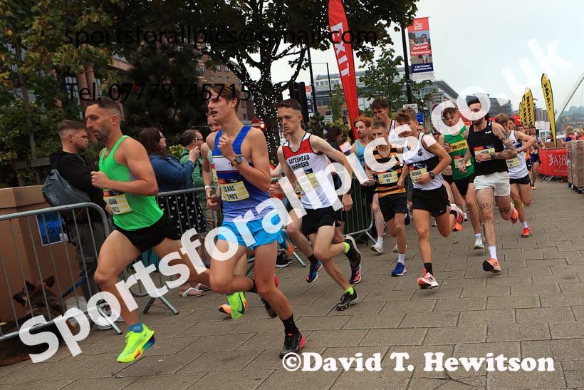 The AJ Bell Great North 5k., Newcastle/Gateshead Quayside.  Photo: David T. Hewitson/Sports for All Pics